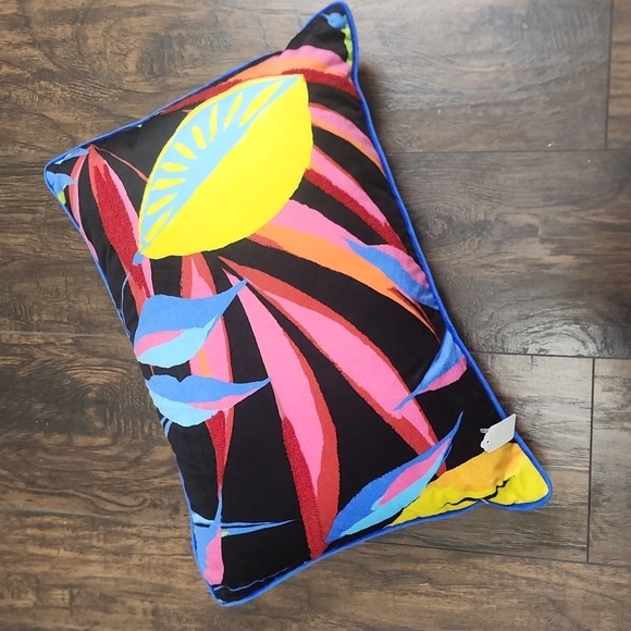 Black pillow Colorful art - Picture 1 of 5